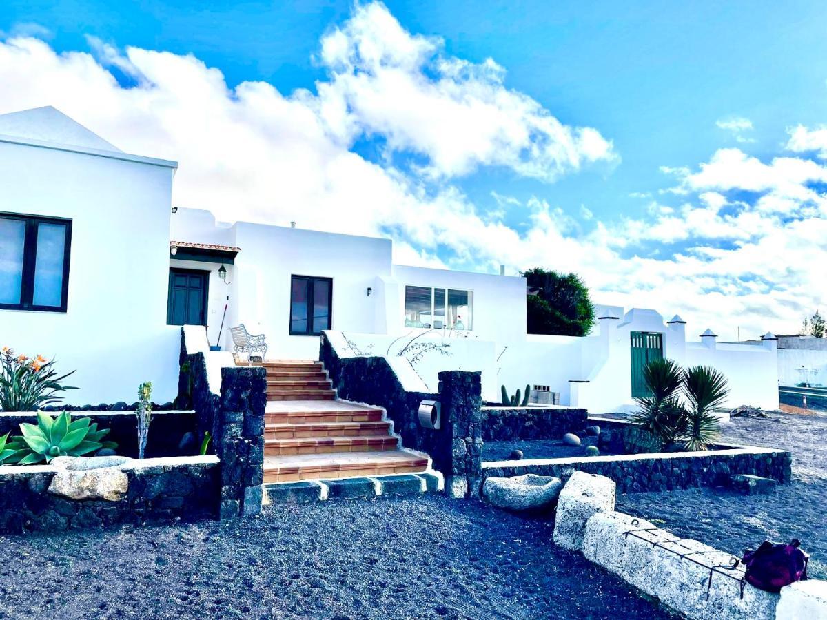 Luxury House Villa De Teguise เตกีเซ ภายนอก รูปภาพ